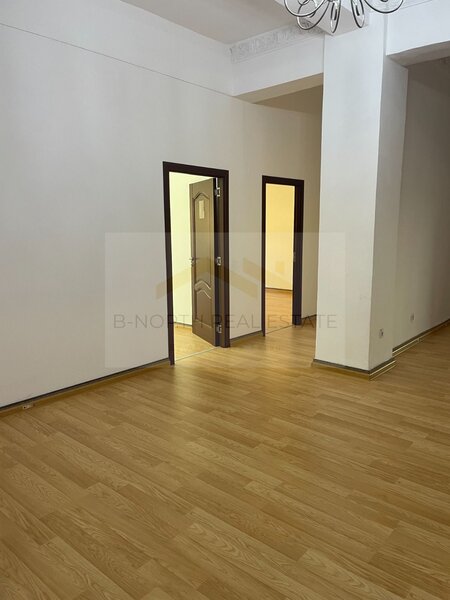 Orhideea, spatiu birouri 200 mp de inchiriat, 5 birouri